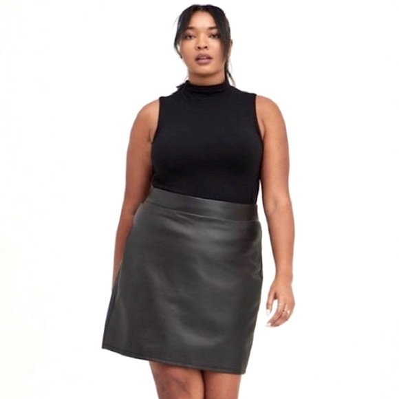 torrid Dresses & Skirts - Torrid Pleather Skirt